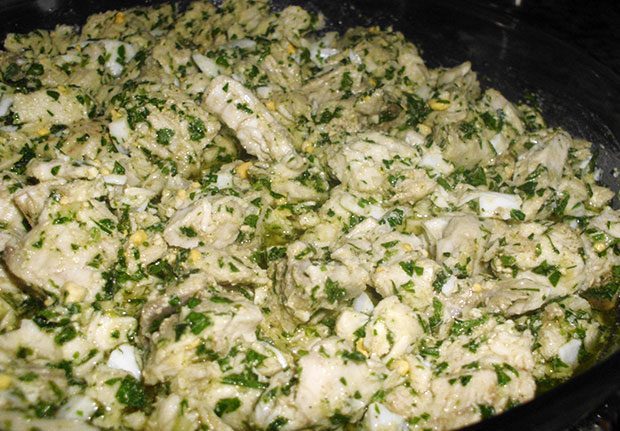 Atún fresco con ajo y perejil