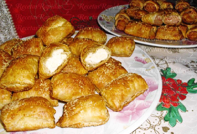 Bocaditos de Hojaldre Rellenos