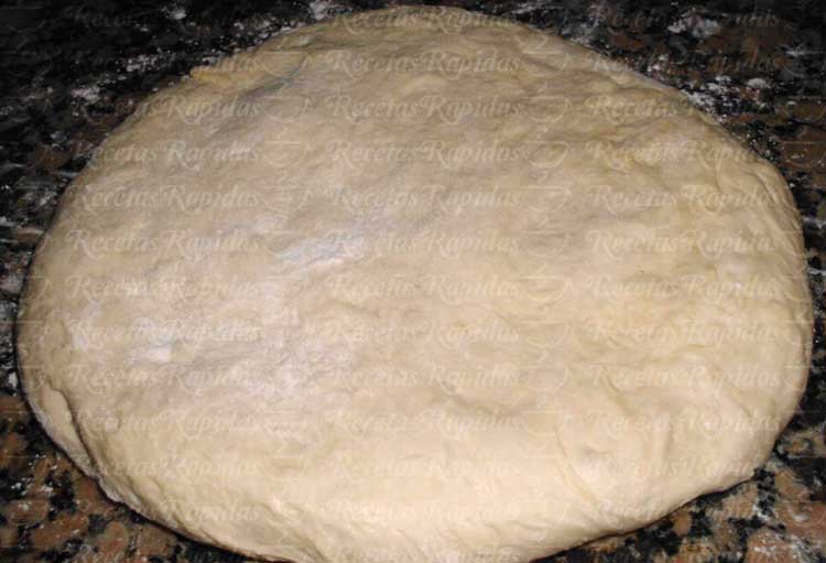 Cómo hacer masa para pizza casera con levadura