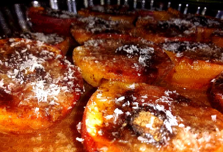 Duraznos al horno. Versión en microondas