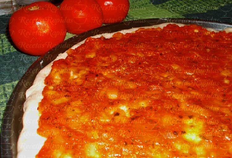 Salsa de tomate casera para pizza